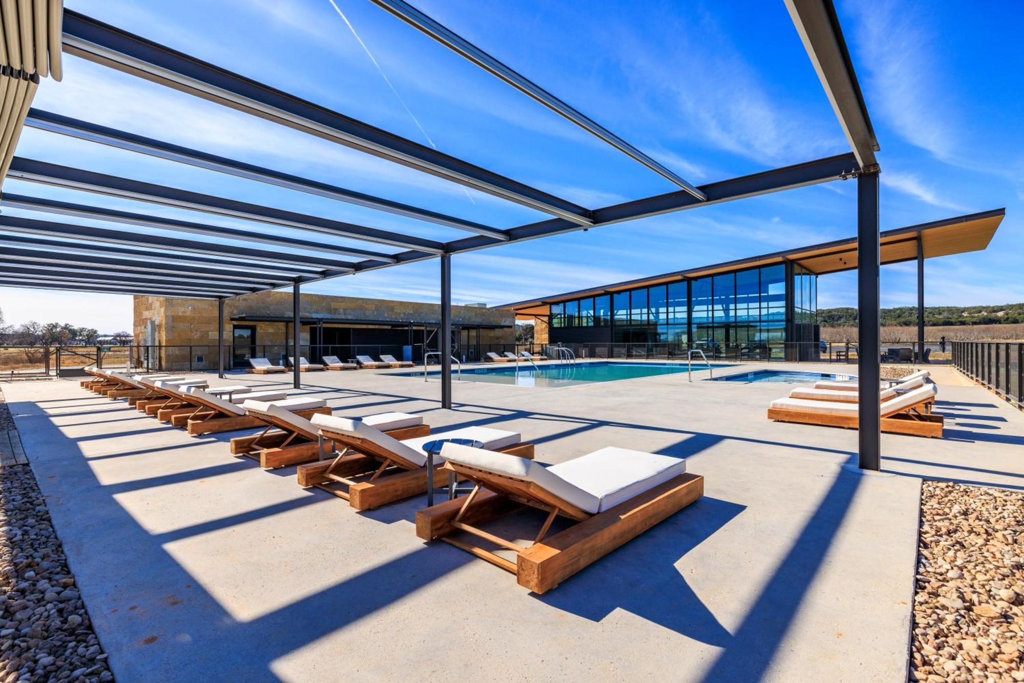 Skye Texas Hill Country Resort Hilltop Exterior photo